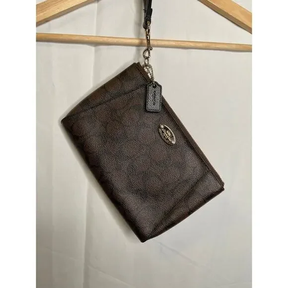 Coach Wristlet - Picture 1 of 5